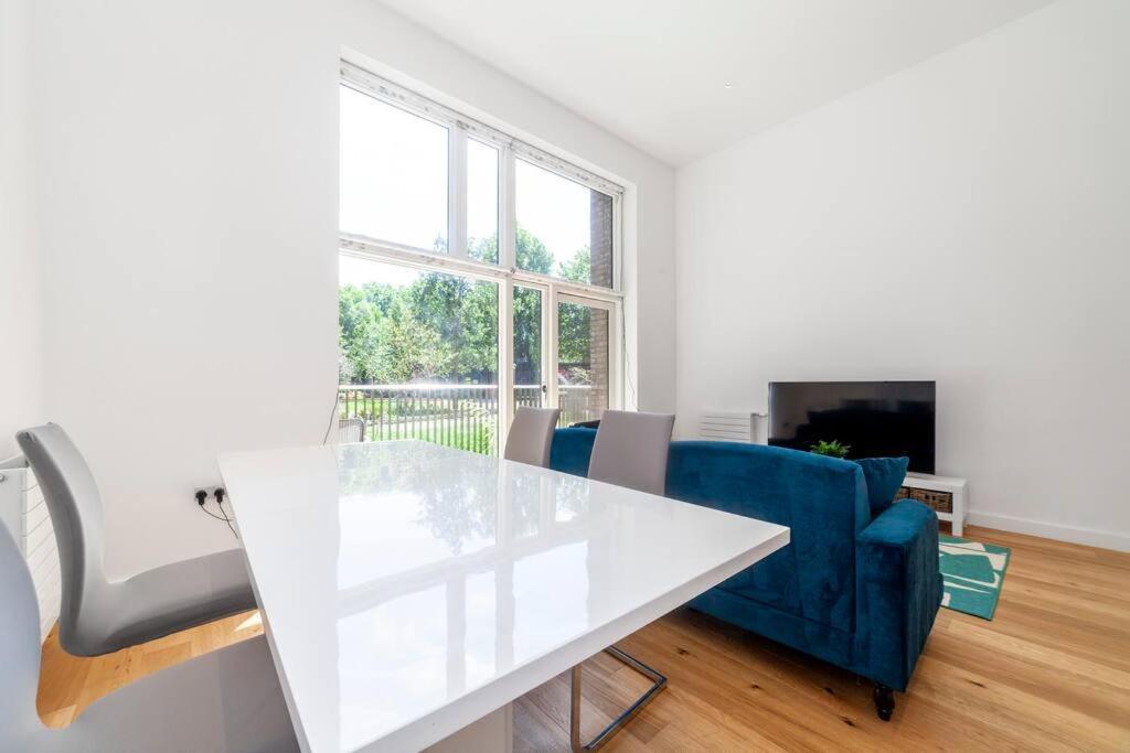Apartament Stunning New 3 Bdr Duplex Wbalcony, East Londyn Zewnętrze zdjęcie